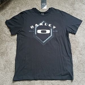 Oakley shirt